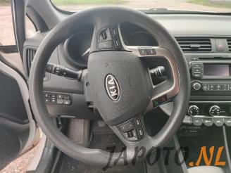 Kia Rio Rio III (UB), Hatchback, 2011 / 2017 1.2 CVVT 16V picture 14