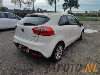 Kia Rio Rio III (UB), Hatchback, 2011 / 2017 1.2 CVVT 16V picture 5