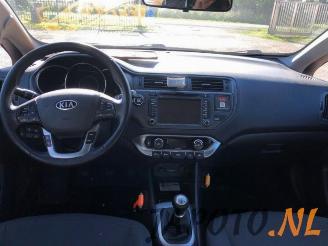 Kia Rio Rio III (UB), Hatchback, 2011 / 2017 1.2 CVVT 16V picture 7