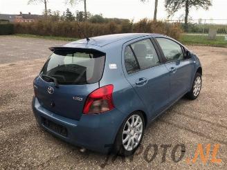 Toyota Yaris Yaris II (P9), Hatchback, 2005 / 2014 1.3 16V VVT-i picture 5