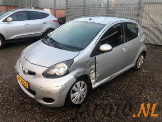 Vrakbiler auto Toyota Aygo Aygo (B10), Hatchback, 2005 / 2014 1.0 12V VVT-i 2009/4