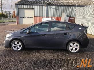Toyota Prius Prius (ZVW3), Hatchback, 2009 / 2016 1.8 16V picture 2