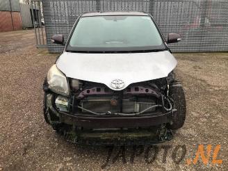 Toyota Urban Cruiser Urban Cruiser, SUV, 2009 / 2016 1.4 D-4D AWD picture 8