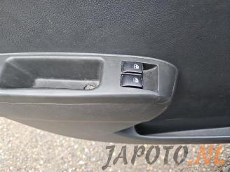 Chevrolet Spark Spark (M300), Hatchback, 2010 1.0 16V Bifuel picture 11