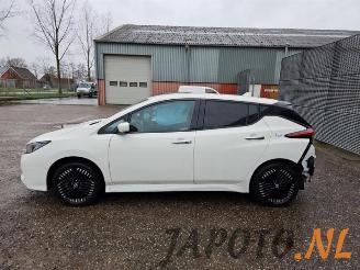Nissan Leaf Leaf (ZE1), Hatchback, 2017 39/40kWh picture 2