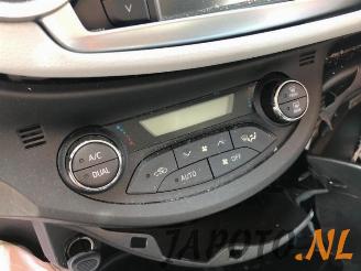 Toyota Yaris Yaris III (P13), Hatchback, 2010 / 2020 1.5 16V Hybrid picture 17