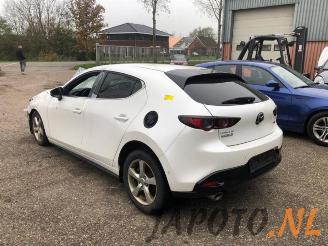 Mazda 3 3 Sport (BP), Hatchback, 2018 2.0 SkyActiv-X M Hybrid 16V picture 3