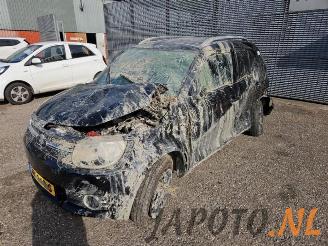 Coche siniestrado Suzuki Ignis Ignis (MF), Hatchback 5-drs, 2016 1.2 Dual Jet 16V 2017/5