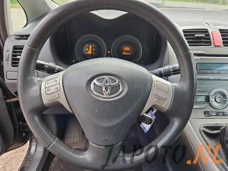 Toyota Auris Auris (E15), Hatchback, 2006 / 2012 1.6 Dual VVT-i 16V picture 16