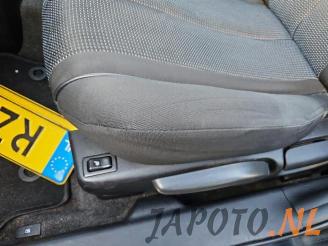 Mazda 2 2 (DE), Hatchback, 2007 / 2015 1.3 16V S-VT High Power picture 13