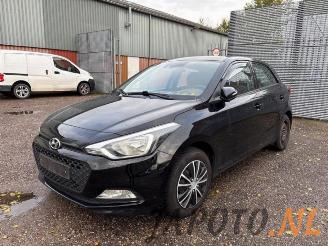 Auto da rottamare Hyundai I-20 i20 (GBB), Hatchback, 2014 / 2020 1.2i 16V 2016/2