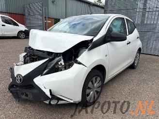 Vrakbiler auto Toyota Aygo Aygo (B40), Hatchback, 2014 1.0 12V VVT-i 2017/8