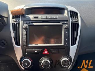 Kia Cee d Cee'd Sporty Wagon (EDF), Combi, 2007 / 2012 1.4 16V picture 22