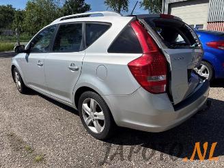 Kia Cee d Cee'd Sporty Wagon (EDF), Combi, 2007 / 2012 1.4 16V picture 3