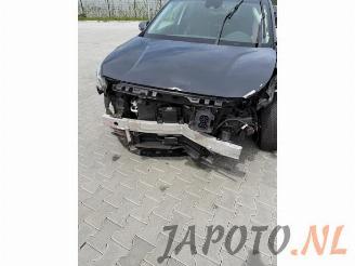Coche siniestrado Kia Niro Niro I (DE), SUV, 2016 / 2022 E-Niro 64 kWh 2020/3