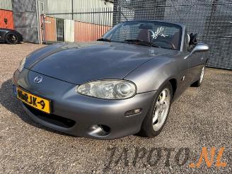 Uttjänta bilar auto Mazda MX-5 MX-5 (NB18/35/8C), Cabrio, 1998 / 2005 1.6i 16V 2002/4