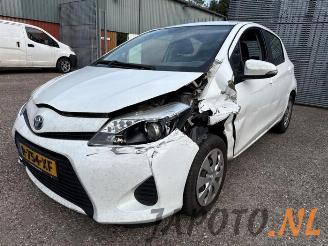 Sloopauto Toyota Yaris Yaris III (P13), Hatchback, 2010 / 2020 1.5 16V Hybrid 2013/5