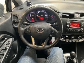Kia Rio 1.4 CVVT Plus Pack picture 20