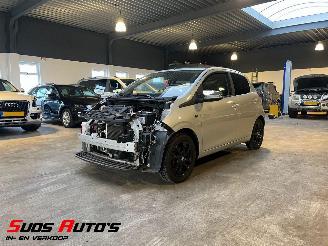 Unfallwagen Peugeot 108 1.0 e-VTi Collection TOP! 2018/12