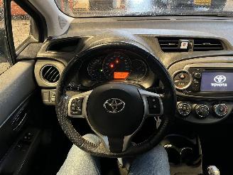 Toyota Yaris 1.3 VVT-i Aspiration picture 22
