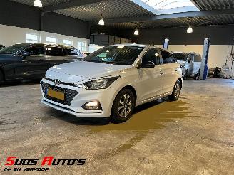 Coche accidentado Hyundai I-20 1.2 65.000 2020/9
