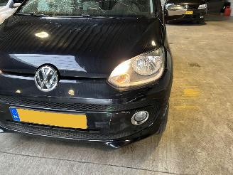 Volkswagen Up! 1.0 high up! BlueMotion NAP! picture 9