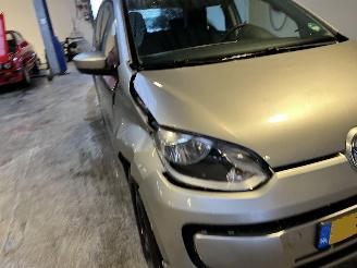 Volkswagen Up! 1.0 move up! picture 9