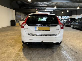 Volvo V-60 2.4 D5 Twin Engine Special Edition picture 4