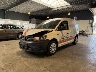 krockskadad bil bedrijf Volkswagen Caddy 2.0 TDI NAP! 2016/11