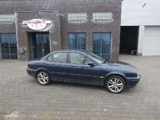 Damaged car Jaguar X-type 2.2D I4 2007/3