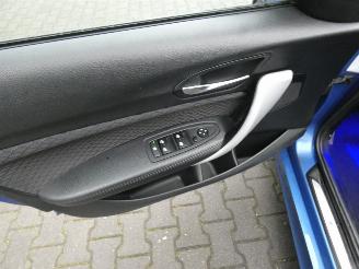 BMW 1-serie 118i M Sport H. Exe. picture 12