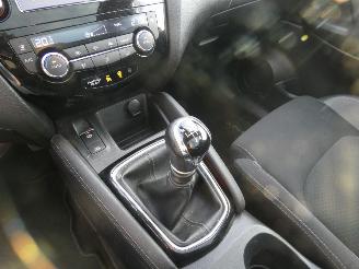 Nissan Qashqai 1.2 N-Connecta picture 18