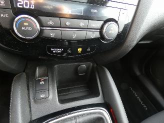 Nissan Qashqai 1.2 N-Connecta picture 20