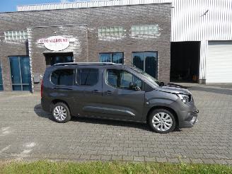 Coche accidentado Opel Combo LIFE 1.2 T. L2H1 Edition 2021/4