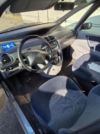 Citroën Xsara-picasso (CH) MPV 2.0 16V (EW10J4(RFN)) [100kW] picture 5