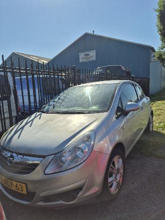 demontáž osobní automobily Opel Corsa D Hatchback 1.2 16V (Z12XEP(Euro 4)) [59kW] 5-BAK 2009/1