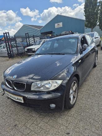 BMW 1-serie (E87/87N) Hatchback 5-drs 118i 16V (N46-B20) [95kW] 5-BAK picture 3