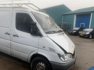 Mercedes Sprinter Sprinter 2t (901/902) Van 208 CDI 16V (OM611.987) [60kW] picture 6