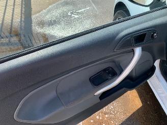 Ford Fiesta Fiesta 6 (JA8) Hatchback 1.4 16V (SPJA(Euro 4)) [71kW] picture 10