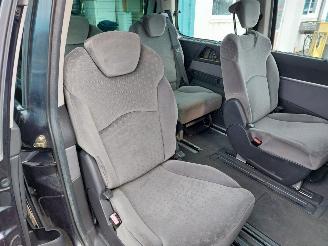 Peugeot 807 2.0 16V picture 9