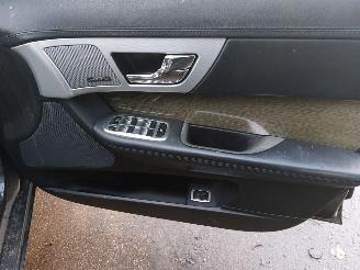 Jaguar XF XF (CC9) Sedan 2.2 D S200 16V (224DT) [147kW] picture 7