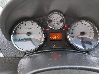 Schadeauto Volkswagen Polo 1.2 tdi blue motion 2012/5