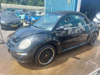 Voiture accidenté Volkswagen New-beetle New Beetle (1Y7) Cabrio 1.6 2007/10