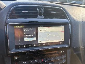 Jaguar F-Pace 2.0D 132KW Autom. Pano Clima Navi AWD Portfolio NAP picture 18