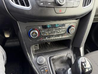 Ford Focus 1.0 92KW Clima Navi Camera Keyless Titanium picture 13