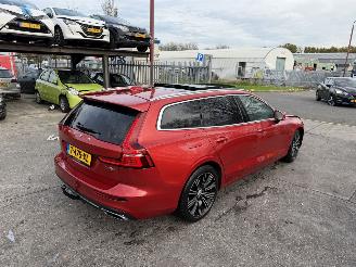 Volvo V-60 2.0 T8 223KW Twin Engine AWD Pano Clima Navi Led Xenon HUD picture 4