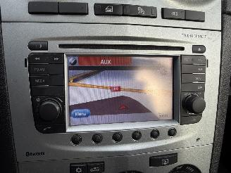 Opel Corsa 1.2 -16V 63KW Airco Navi Berlin 5-Drs NAP picture 8