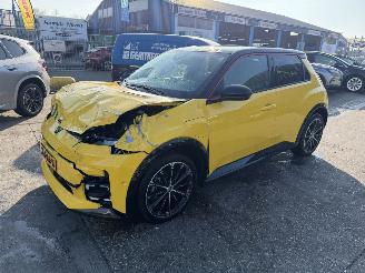 Auto incidentate Renault 5 52 kWh 110KW Comfort Range Iconic Cing Clima Navi 2025/4