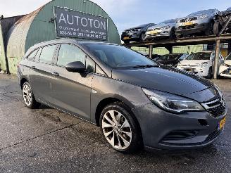 skadebil auto Opel Astra 1.6 CDTI 81KW Clima Navi Led Xenon Business 2016/10