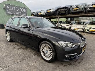 Coche accidentado BMW 3-serie 318i 100KW Autom. Clima Navi Leer Led Xenon Luxury Edition NAP 2019/6